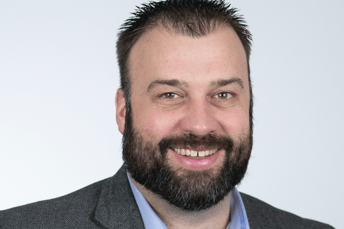 Mike Riordan Headshot